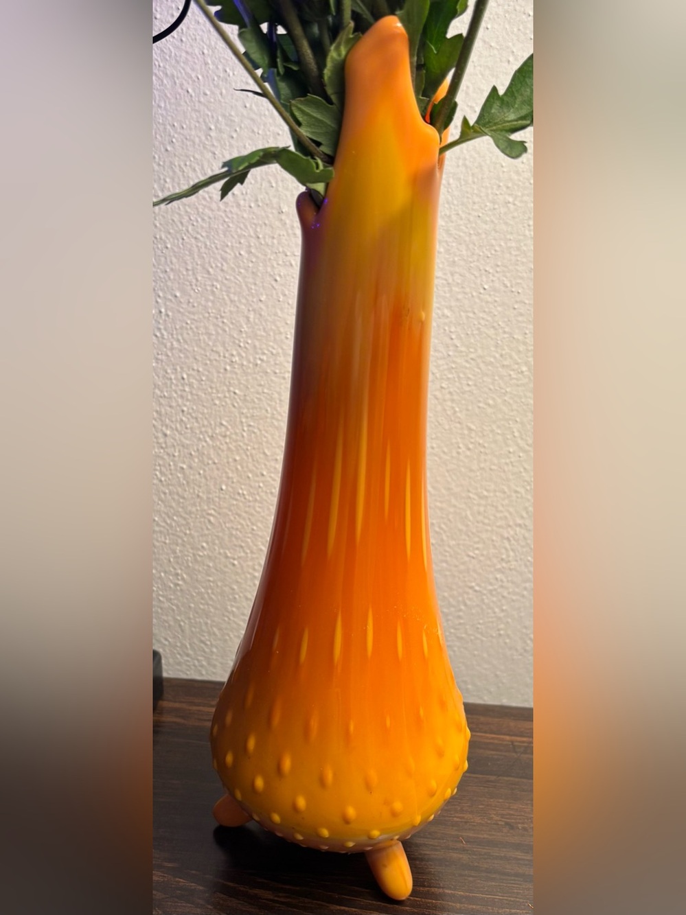vintage L.E. Smith Bittersweet 3-Toe Hobnail Swung Vase